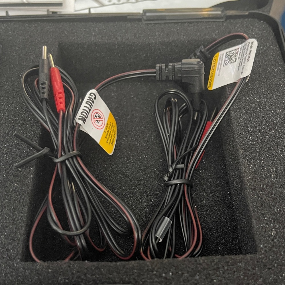 TENS 7000 Device with Electrodes - Picture 3 of 4